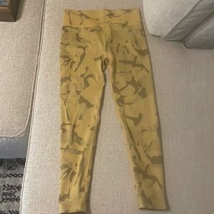 Gymshark ADAPT CAMO SEAMLESS LEGGINGS